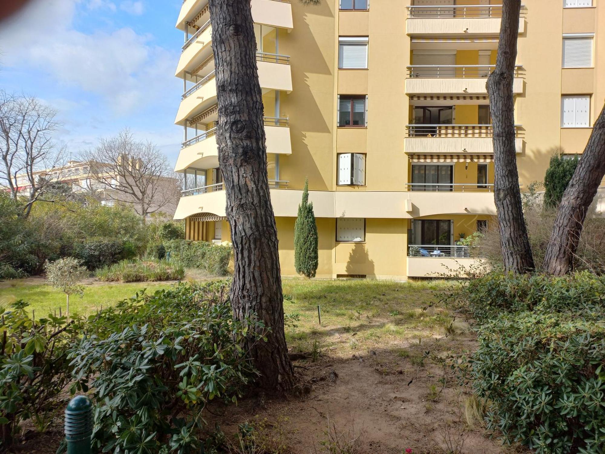 Frejus Plage, Appartement Entier , Piscine,Parking,Plage A 200M Exteriér fotografie